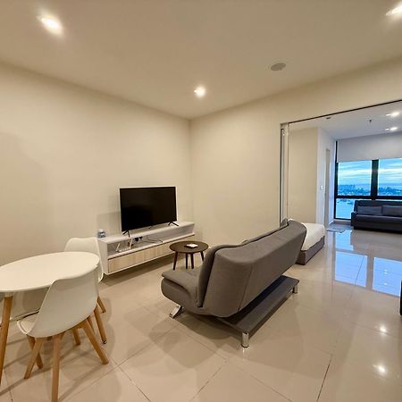 The Shore Executive Suites By Ys Luxury Kota Kinabalu Exterior foto